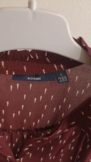 Blusa manga larga burdeos Kiabi