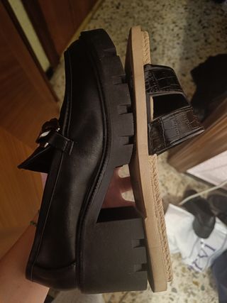 Sandalias de polipiel negra