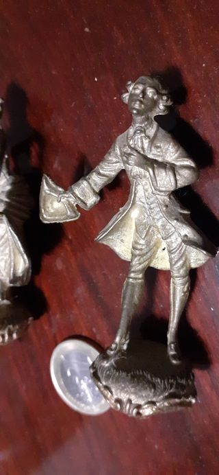 Bronces antiguos franceses. Figuras antiguas.