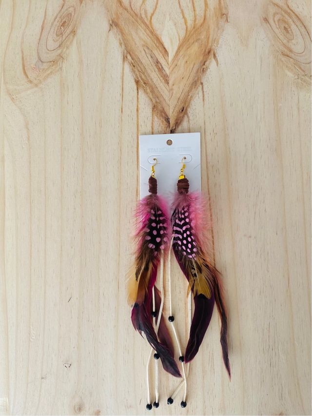 Pendientes de plumas