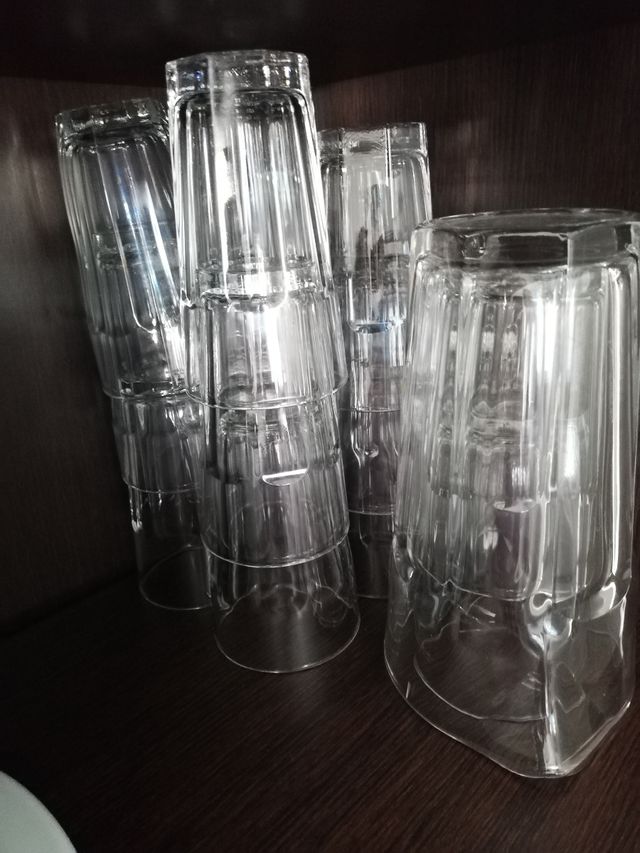 Set caraffa con bicchieri bibita