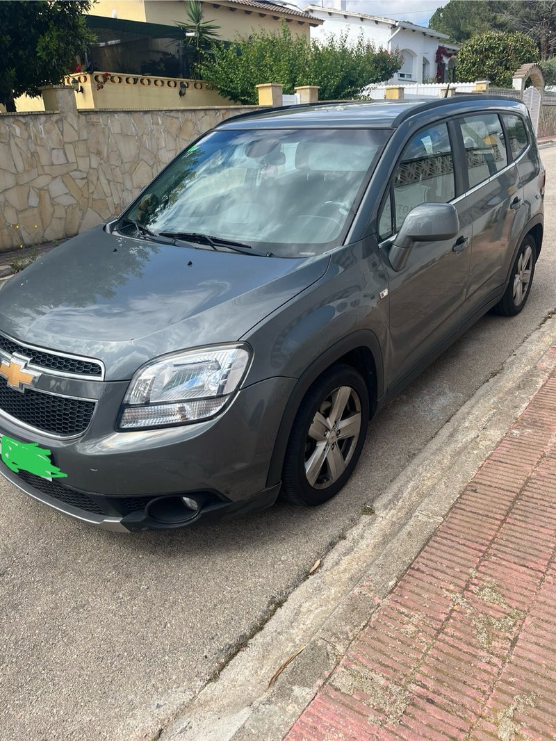 Chevrolet Orlando 2011 - foto 1