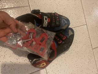 ZAPATILLAS CARRETERA SIDI GENIUS (39).REGALO CALAS