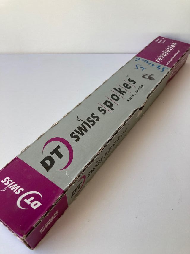 DT Swiss Revolution radios 2,0/1,5 x 294