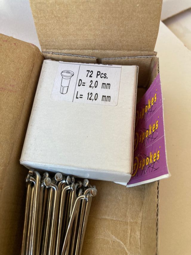 DT Swiss Revolution radios 2,0/1,5 x 294