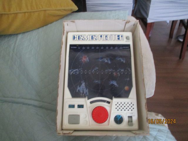 Antigua maquinita Cosmo Fighter