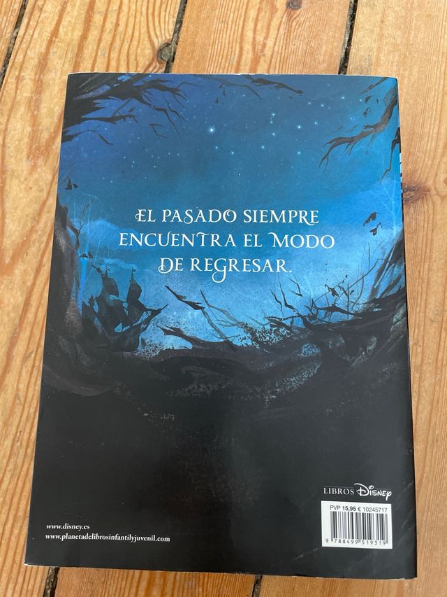 El bosque de las sombras Kamilla Benko