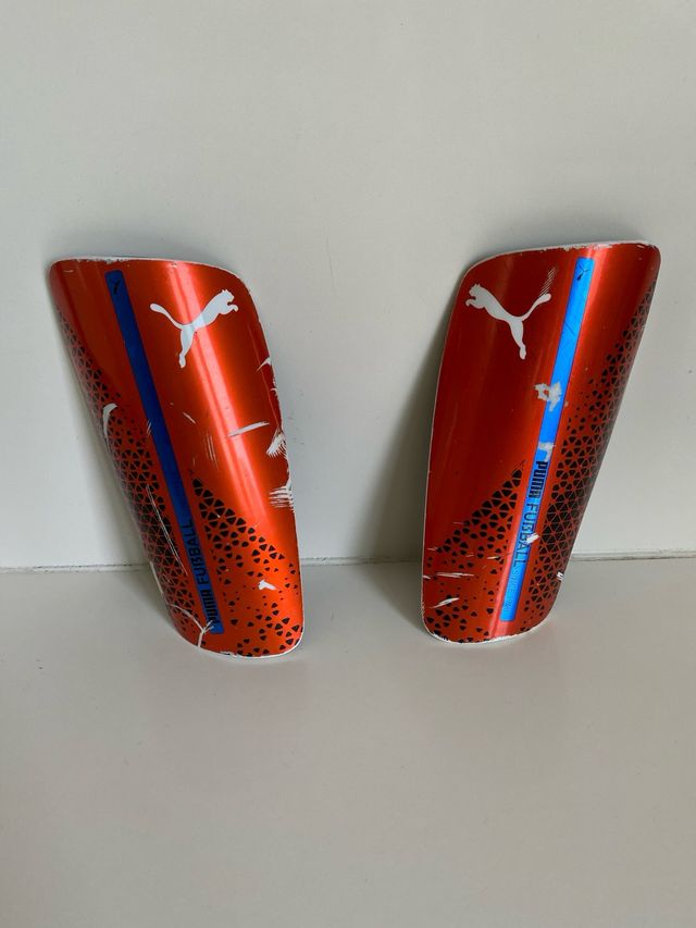 Espinilleras de futbol Puma