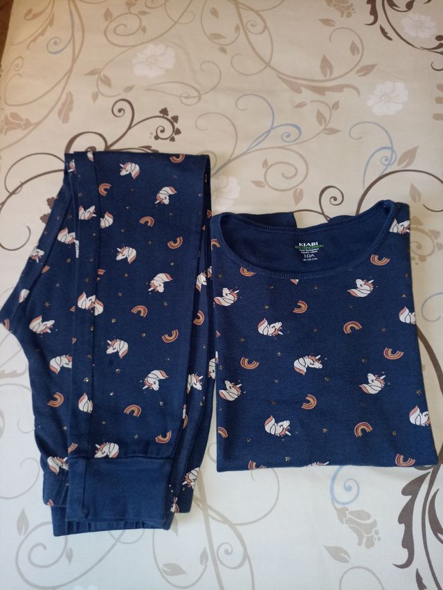 Pijama unicornio invierno (NUEVO). Talla 10