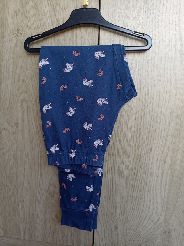 Pijama unicornio invierno (NUEVO). Talla 10