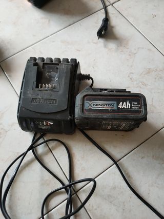 Cargador con batería Kingston