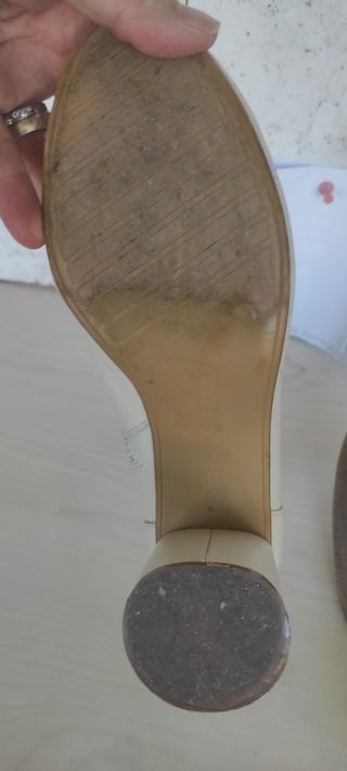 Botines crema tacón ancho