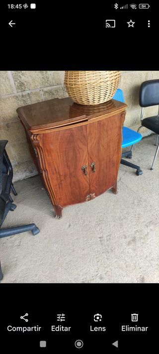 Maquina de coser antigua