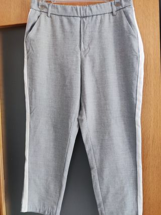 Pantalón Zara gris