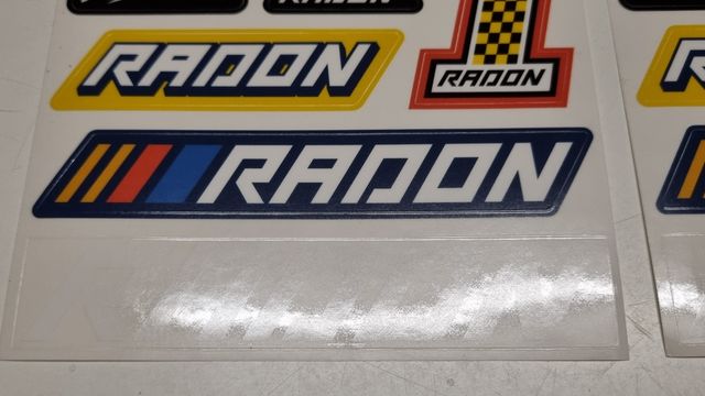 Adesivi Radon (x2)