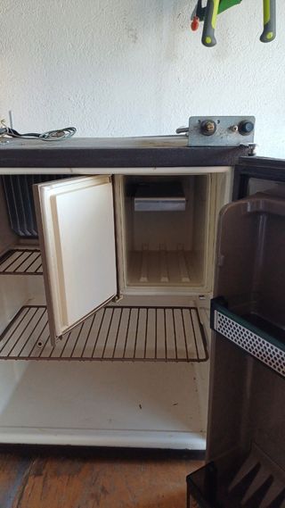 Despiece nevera RM200B