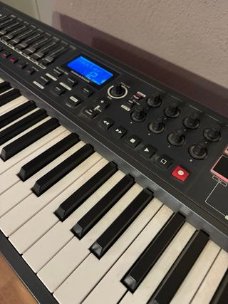 Teclado MIDI Novation Impulse49