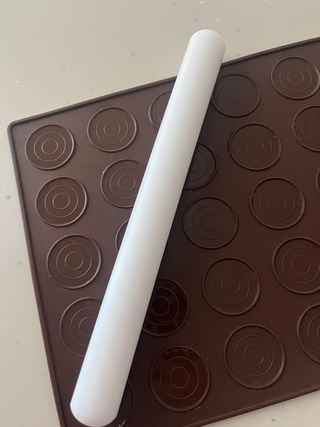 Kit cake design