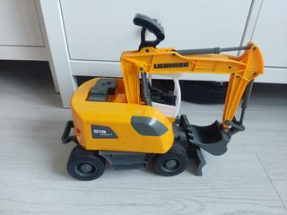 Retroexcavadora LIEBHERR