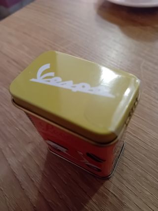 Scatola pastiglie Leone Vespa per collezionisti