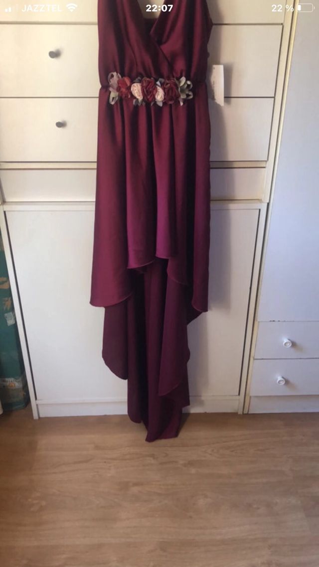 Vestido granate raso