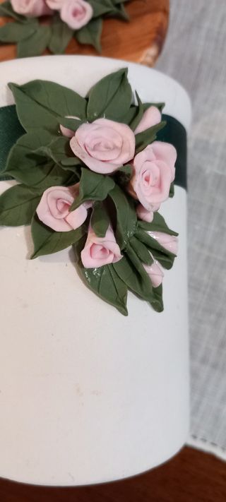 Vasetto con roselline 