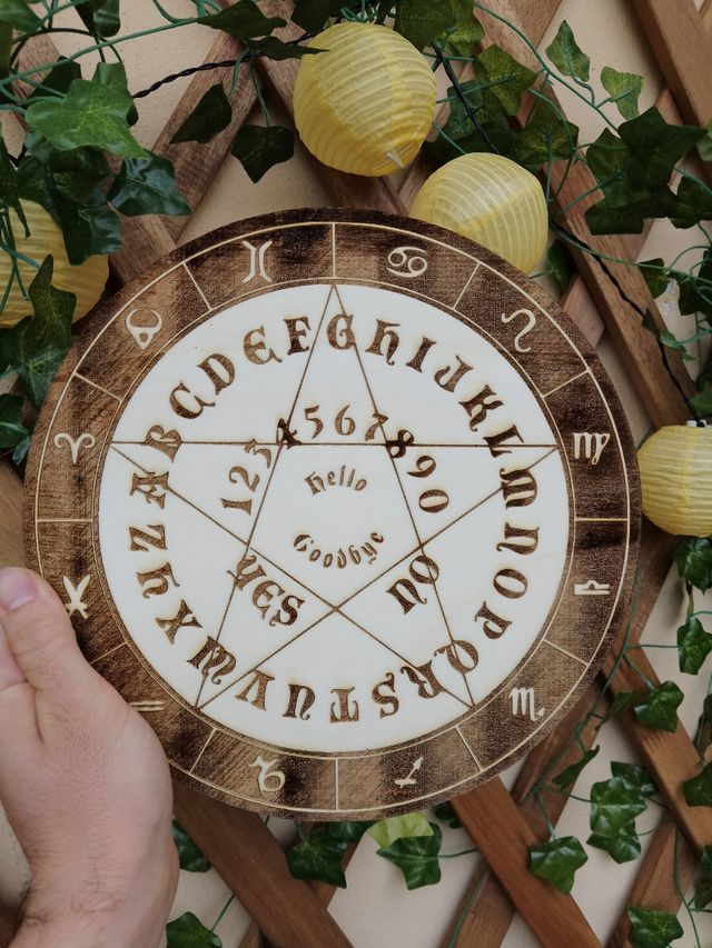 Tavola Ouija in legno oggetto decorativo
