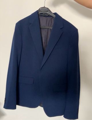 Traje azul marino de Zara 