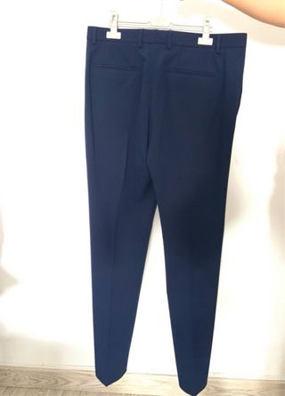 Traje azul marino de Zara 
