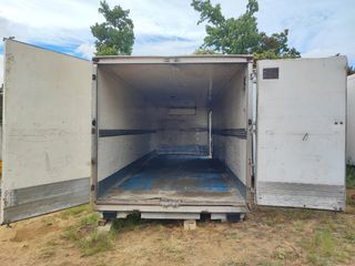 Caja frigorífica aislada (8m)