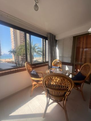 ALQUILO PISO en pri-linea BENIDORM PLAYA LEVANTE