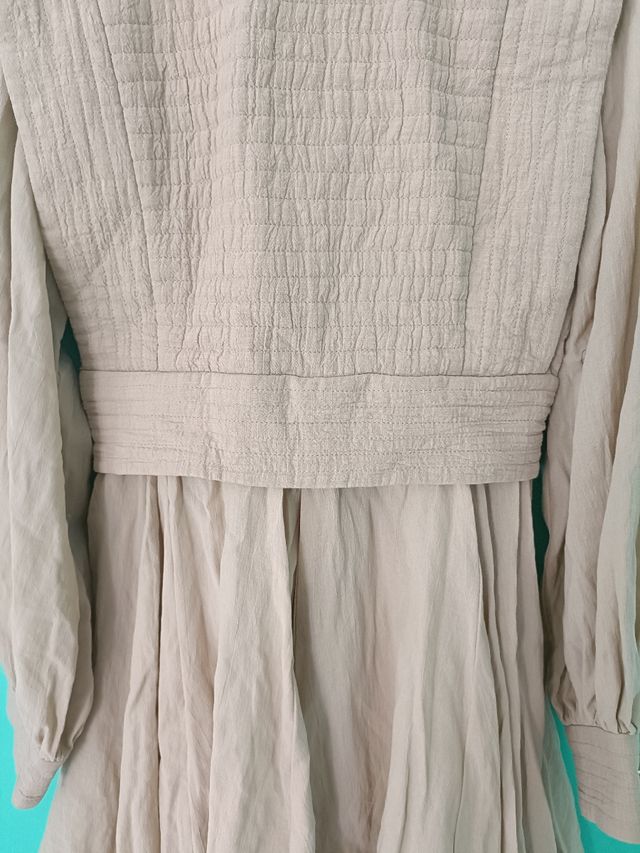 Vestido a estrenar de H&M.