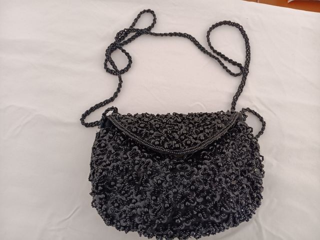 Bolso de fiesta negro con cadena o de mano