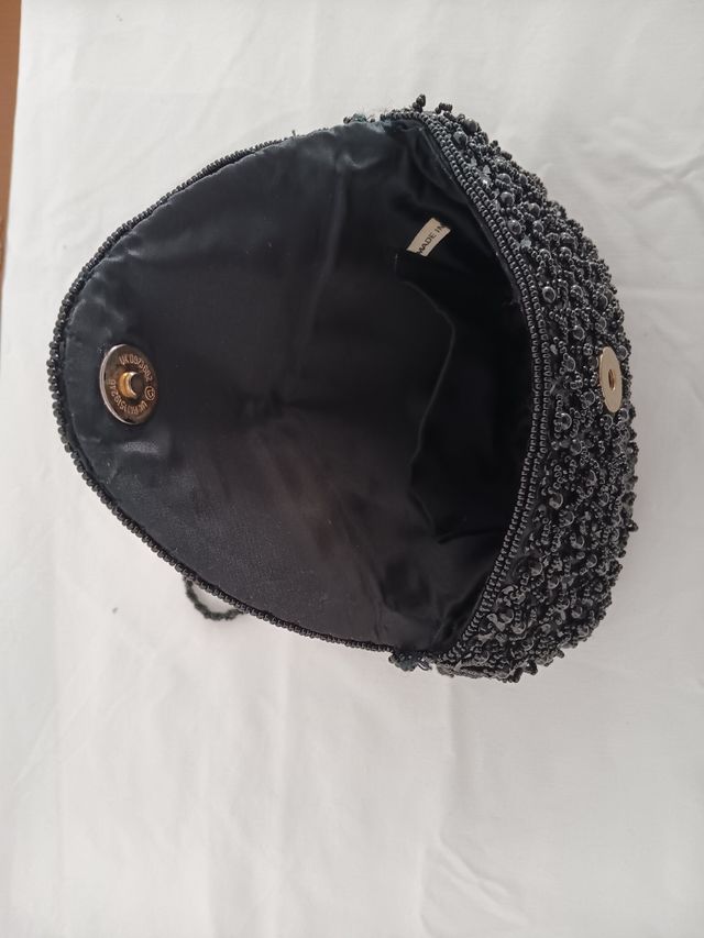 Bolso de fiesta negro con cadena o de mano