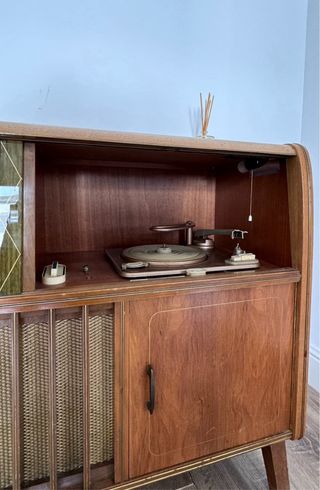 Radio y tocadiscos Saba Breisgau 8 automatic