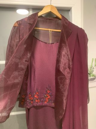 Elegante Traje de Mujer 4 Piezas - T46