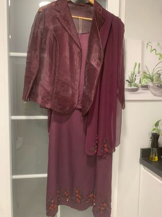 Elegante Traje de Mujer 4 Piezas - T46