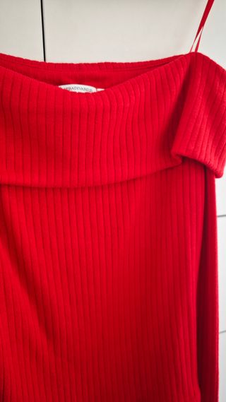 Jersey rojo cuello barco