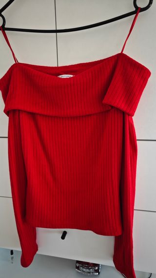 Jersey rojo cuello barco