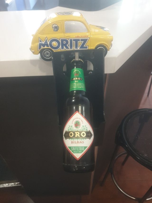 Abrebotellas cerveza moritz 600