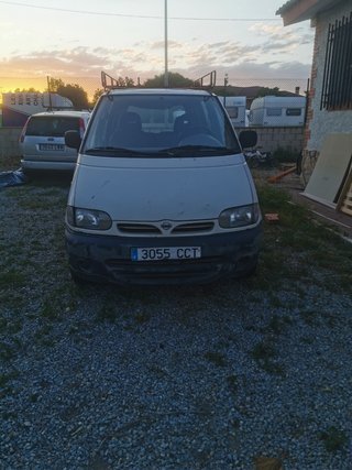 Nissan Serena 2002