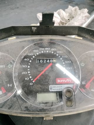 Despiece Suzuki Burgman 125 2001