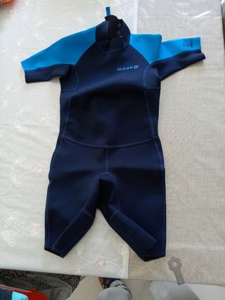 Muta mare bambino surf costume  pari a nuova
