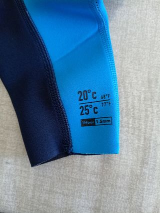 Muta mare bambino surf costume  pari a nuova