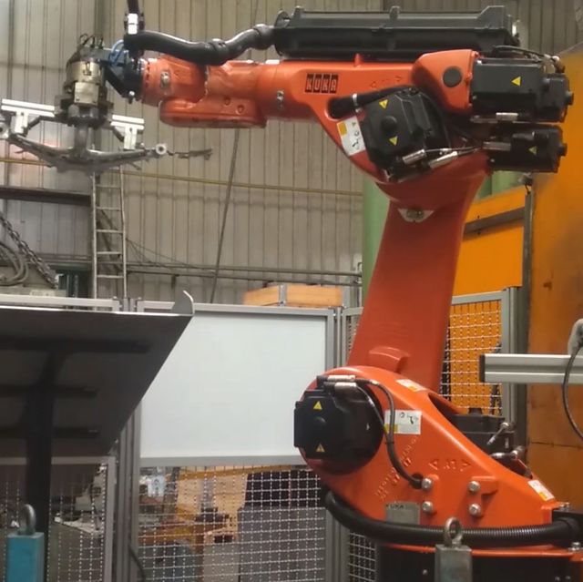 Cursos de robótica, PLCs y HMIs