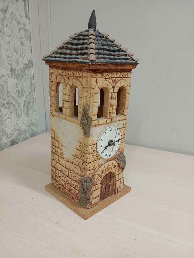 Figura torre reloj terracota