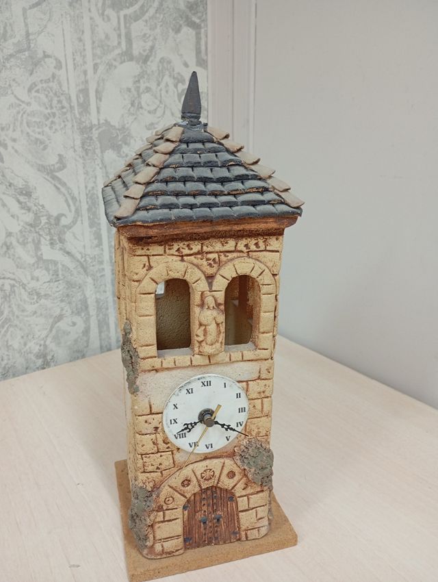 Figura torre reloj terracota