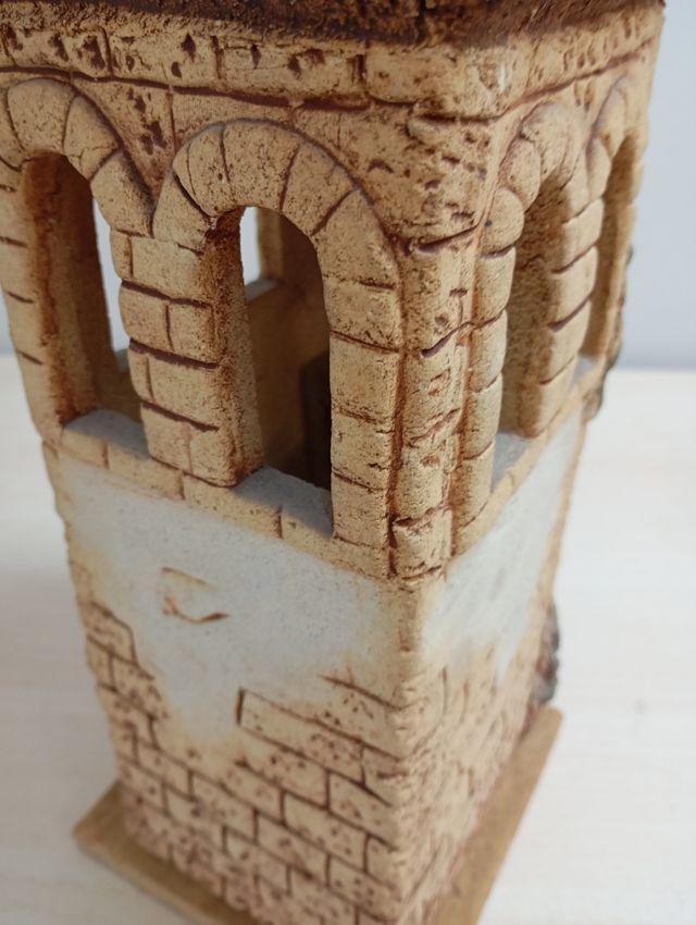 Figura torre reloj terracota