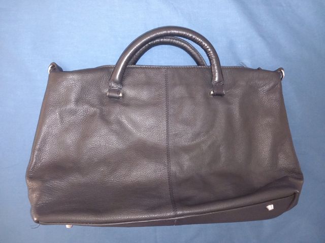BOLSO NEGRO PIEL GRANDE A ESTRENAR ZARA