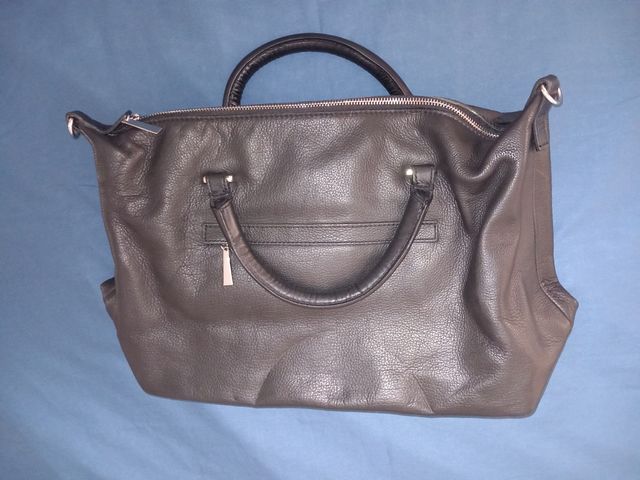 BOLSO NEGRO PIEL GRANDE A ESTRENAR ZARA